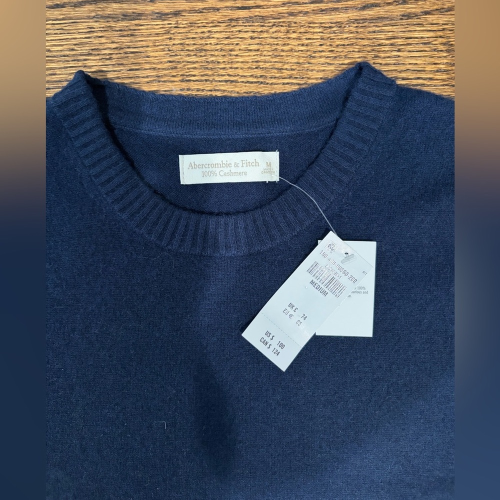 Abercrombie & Fitch Cashmere Shell Sweater - Picture 3 of 4